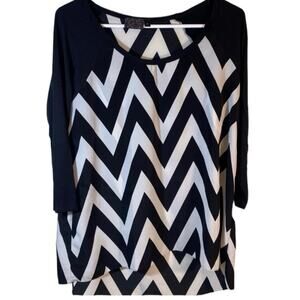 MM Chevron Black And White Blouse Size XL made USA